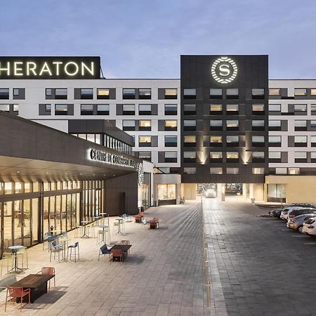 Sheraton Laval Hotel Bagian luar foto