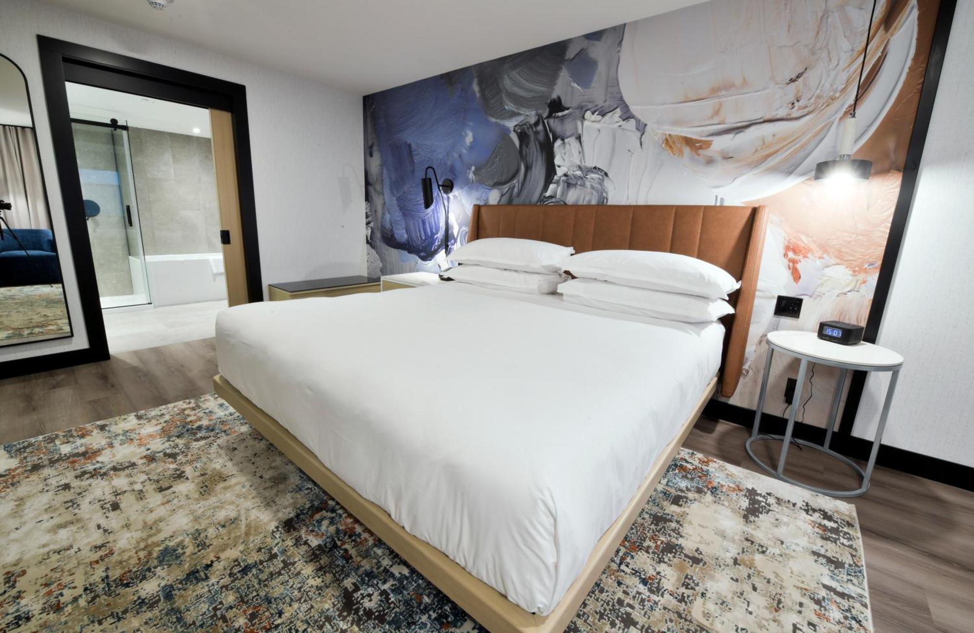 Sheraton Laval Hotel Bagian luar foto